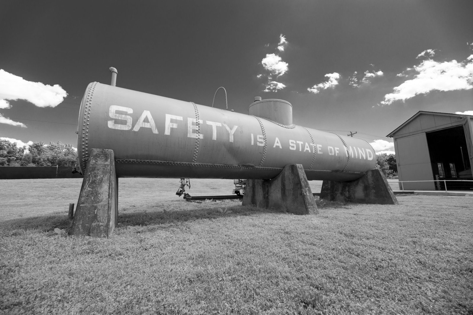 Large propane tank with safety message